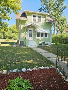 822 4th Ave