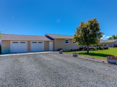 3175 Baldy Dr