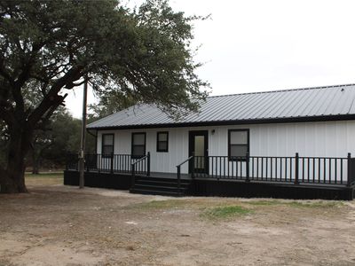 251 Whispering Oaks Ln