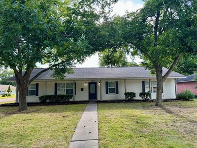 1907 Amy Dr