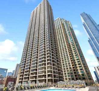 30 E Huron St APT 1109