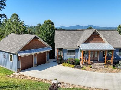 921 Ridge Pointe Way