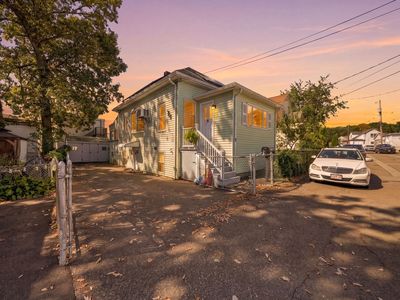 6 Alice St