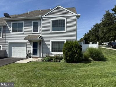 68 Courtyard Dr