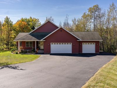 23 Amanda Dr