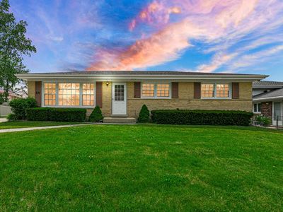 330 Gareth Ln