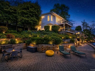 88 River Road