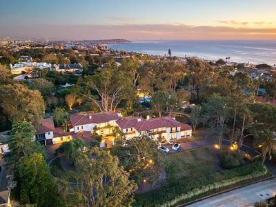1205 Muirlands Dr