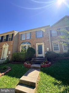 11424 Beehive Ct