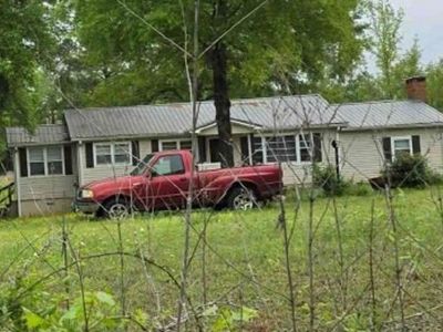 715 Indian Valley Rd