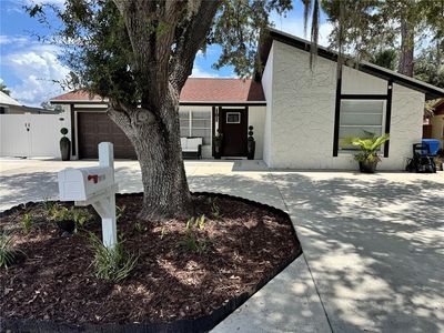 10114 Briarwick Ct