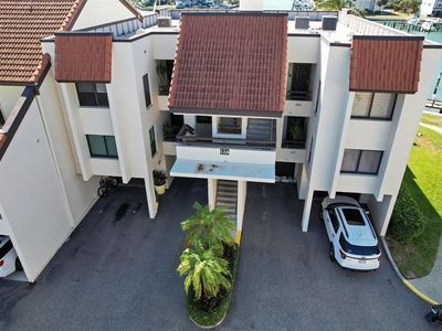 126 1st St E APT 209