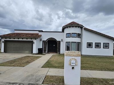 511 Mi Vida St