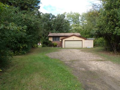 12235 S Robert Trl