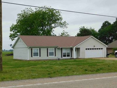 2749 N Us Highway 61
