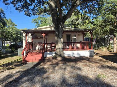 609 Live Oak Dr.