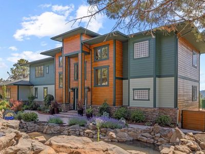 4728 Coopers Hawk Rd