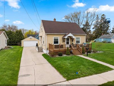 817 Elm St