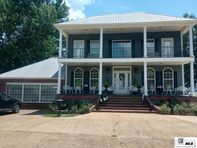 1095 Holder Rd