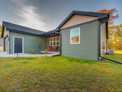 208 Sunset Dr