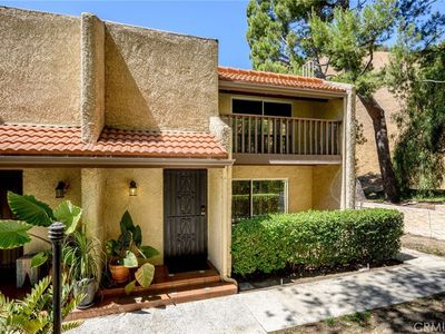 Property at 9555 Via Venezia, Burbank, CA