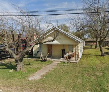 208 S Church St