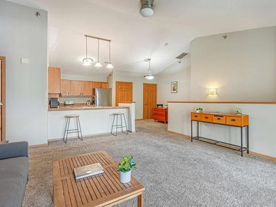 5346 CONGRESS Avenue UNIT 2