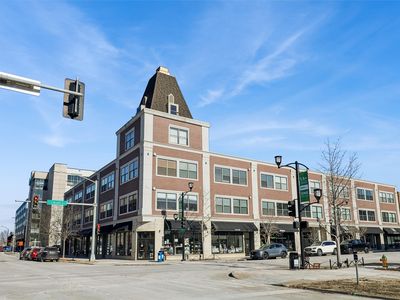 400 E Locust St Unit 103