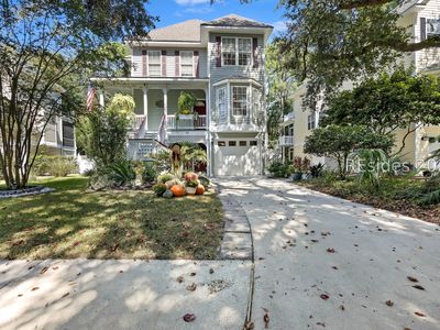 96 Victoria Square Drive