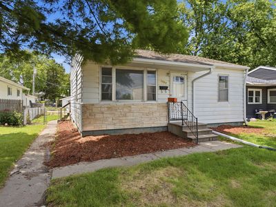 1404 Grand Ave