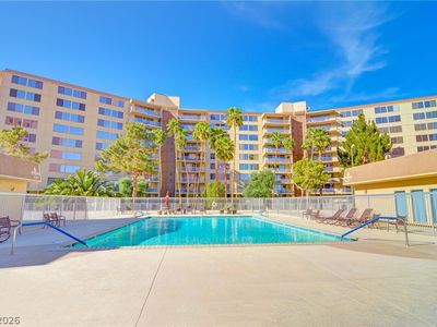 205 E Harmon Ave APT 909