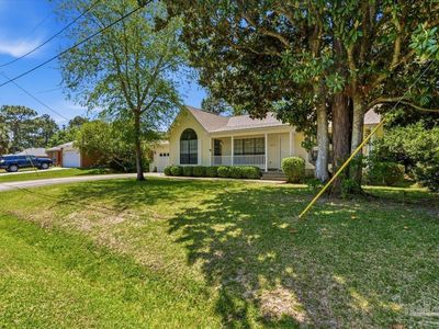 2407 Houston Cir