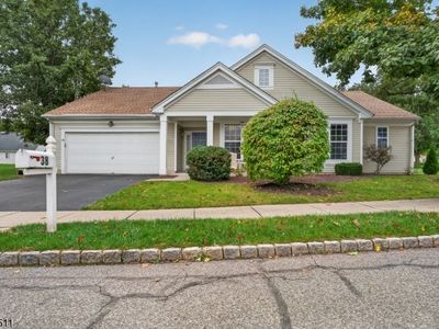 38 Victoria Dr