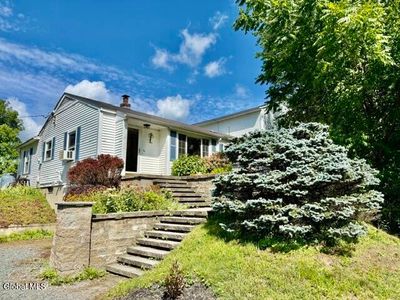 9 Grandview Drive