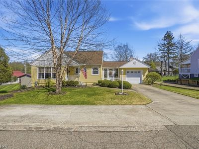 2712 Edison Ave