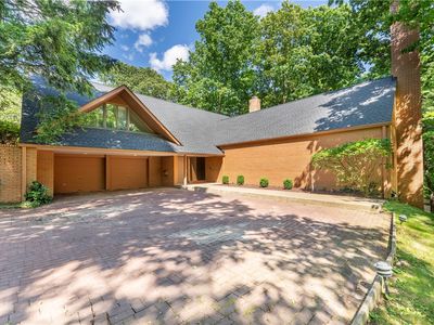 12 Woodland Dr
