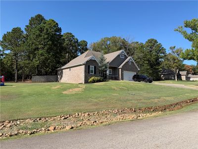 301 Stone Mountain Cir