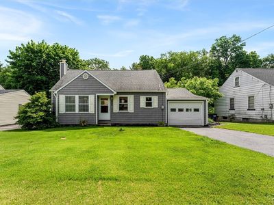 Property at 107 Cook Dr, Baldwinsville, NY