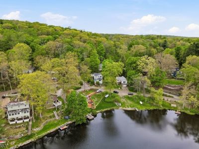 Property at 48 Goldfinch Ln, Hewitt, NJ