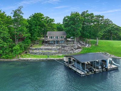 1110 Lake Dr