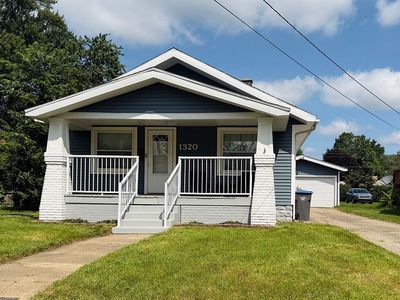 1320 E Beardsley Ave