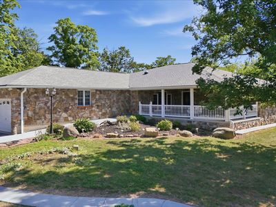 250 Forest Dr