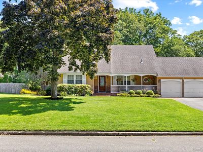 9 Charlemagne Drive