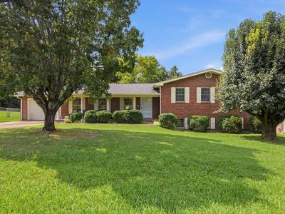 54 Kriswood Dr