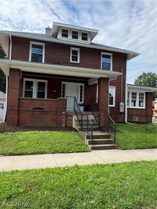 1207 Andrew Ave NE