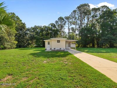 Property at 204 RIVIERA Drive, Crescent City, FL