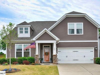 105 Foxbank Cir
