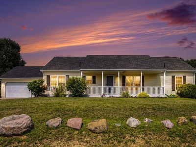 1082 Azalea Dr