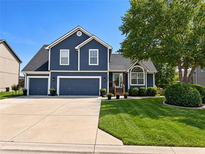 2511 SW Current Ln