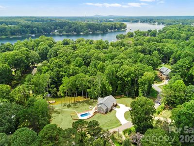 143 Hideaway Ln